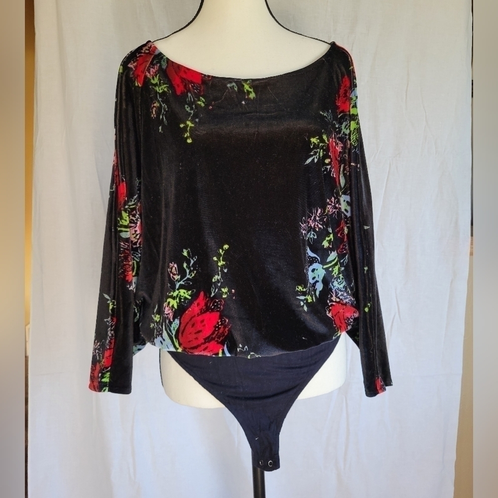 Intimately Free People black floral velour batwing snap bottom bodysuit S